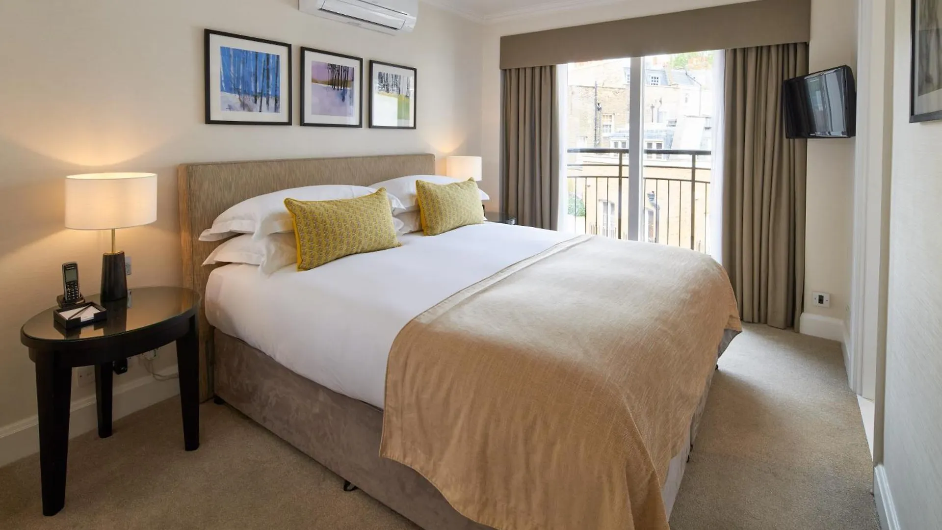 Staying In Old Town Rethymno: 3 Family Hotels Compared